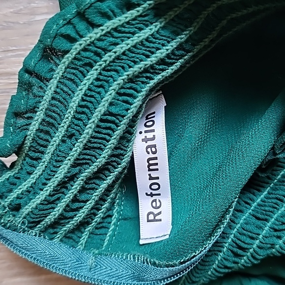 STUNNING REFORMATION DRESS - Picture 9 of 12